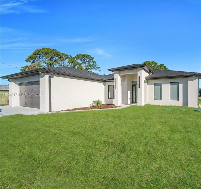 4028 26th ST SW, Lehigh Acres FL 33976