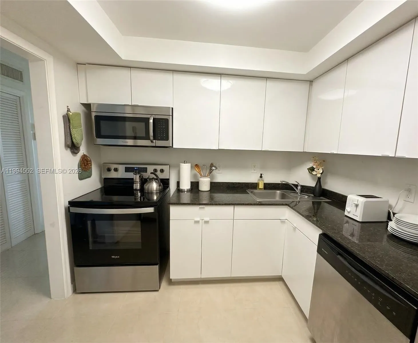 1881 Middle River Dr # 704, Fort Lauderdale FL 33305