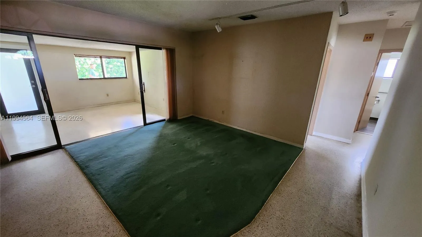 6241 NW 110th St, Hialeah FL 33012