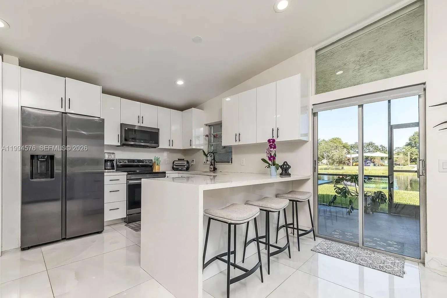 518 Woodgate Cir, Sunrise FL 33326