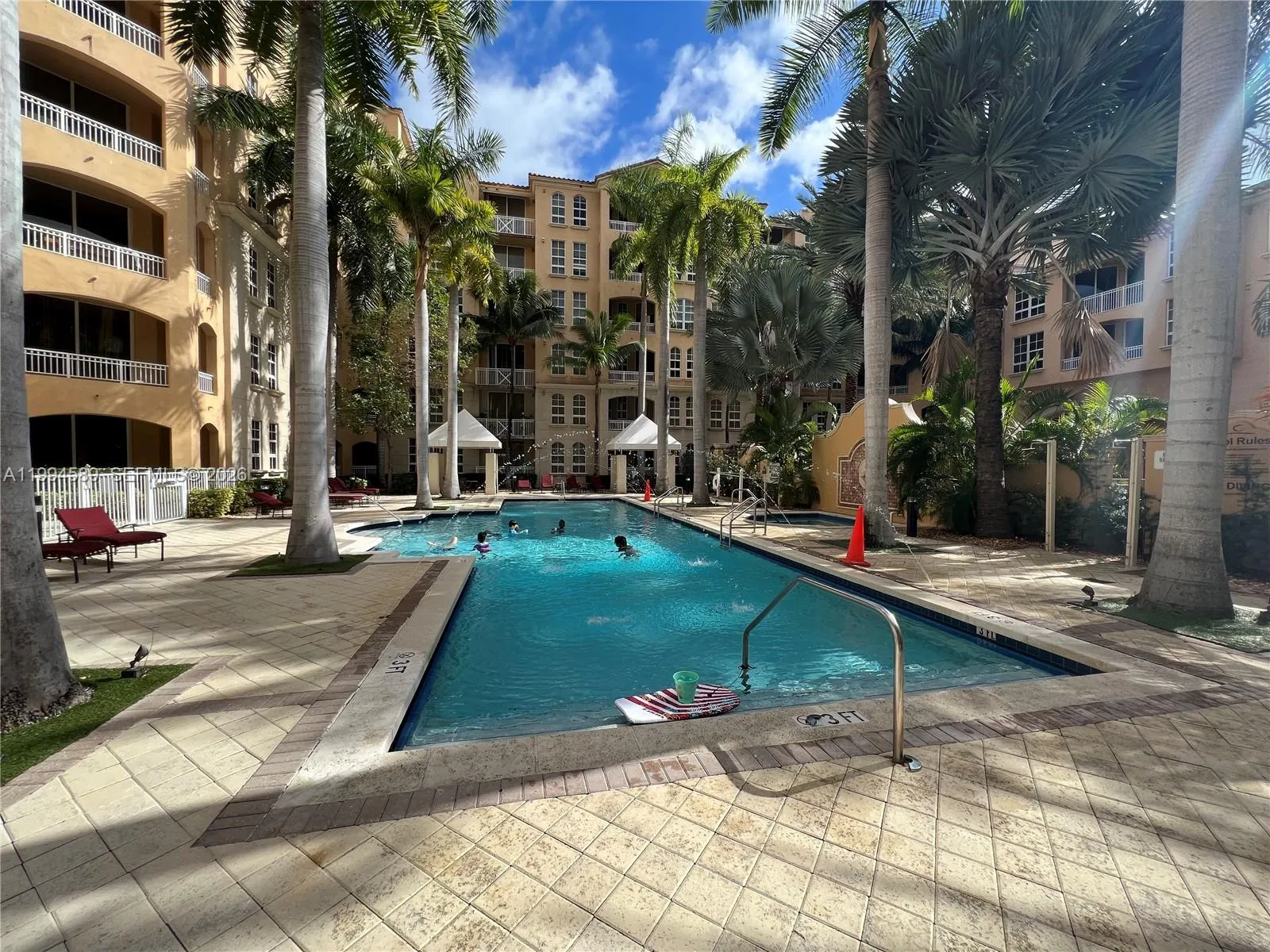 3001 NE 185th St # 122, Aventura FL 33180