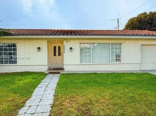 6466 NW 20th St, Margate FL 33063