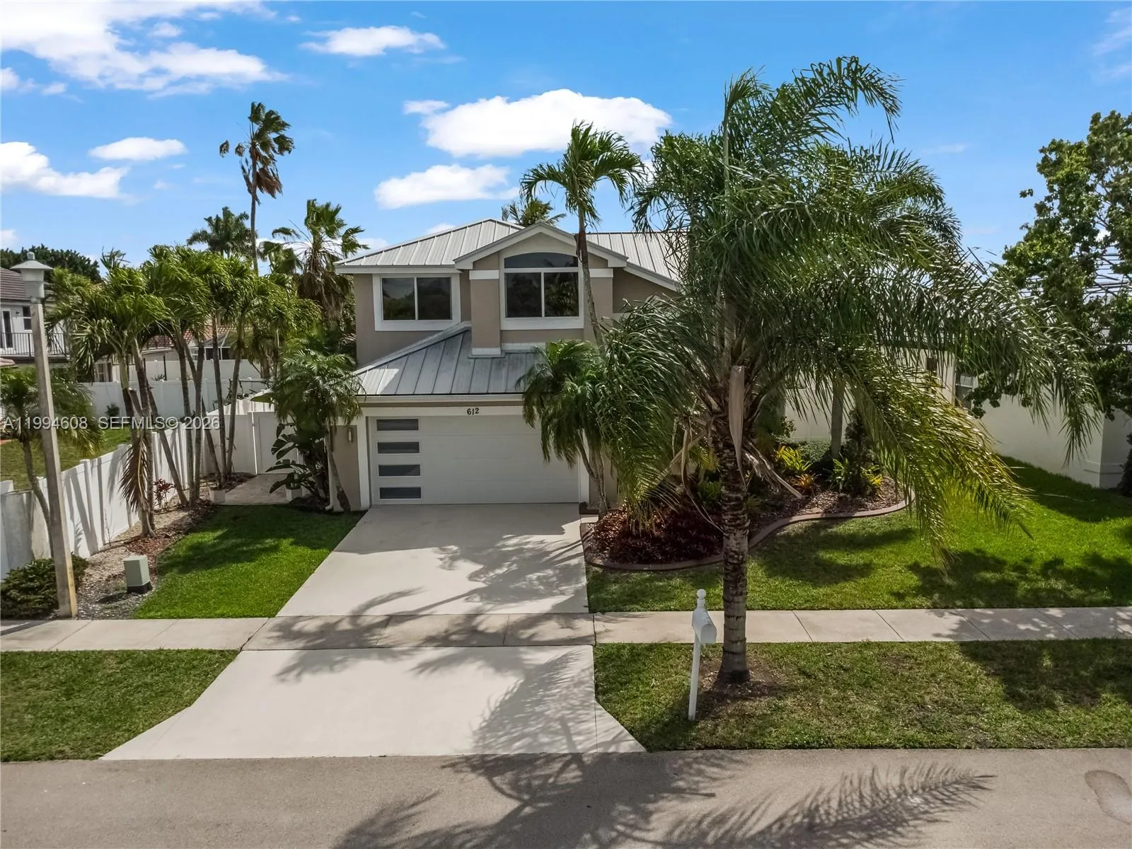 612 SW 179th Ave, Pembroke Pines FL 33029