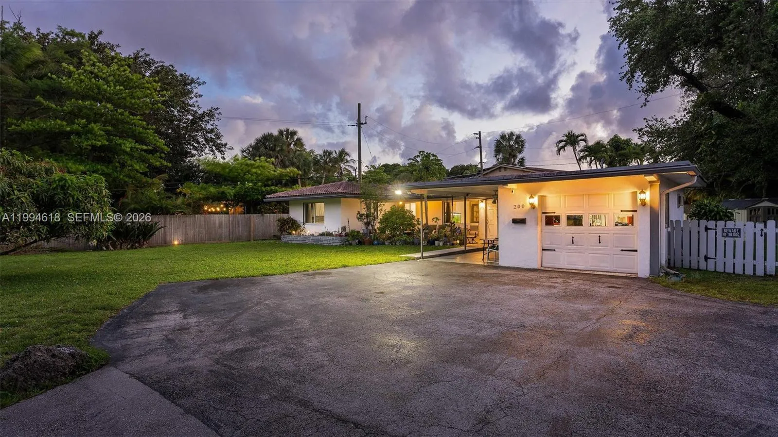 200 NW 33rd St, Oakland Park FL 33309