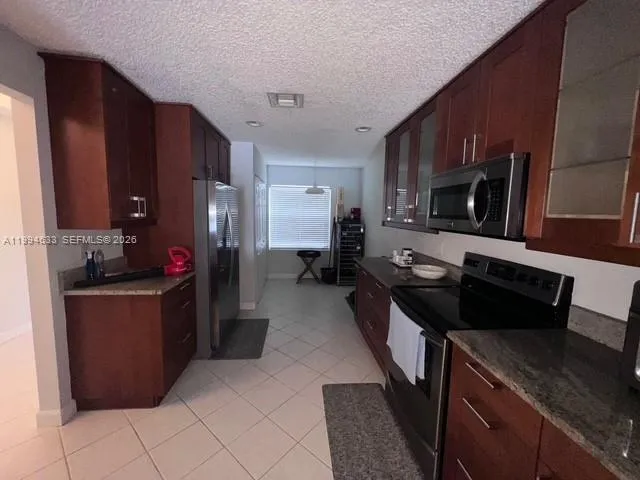 1852 Andromeda Ln, Weston FL 33327