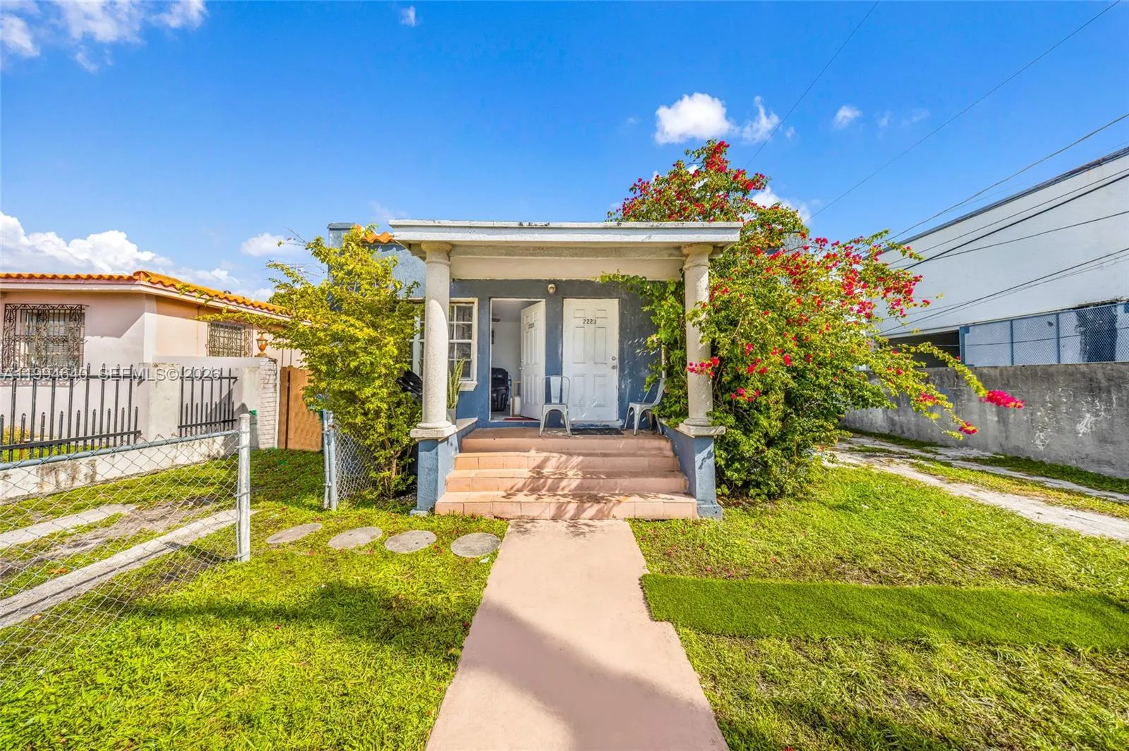 2223 NW 3rd St, Miami FL 33125