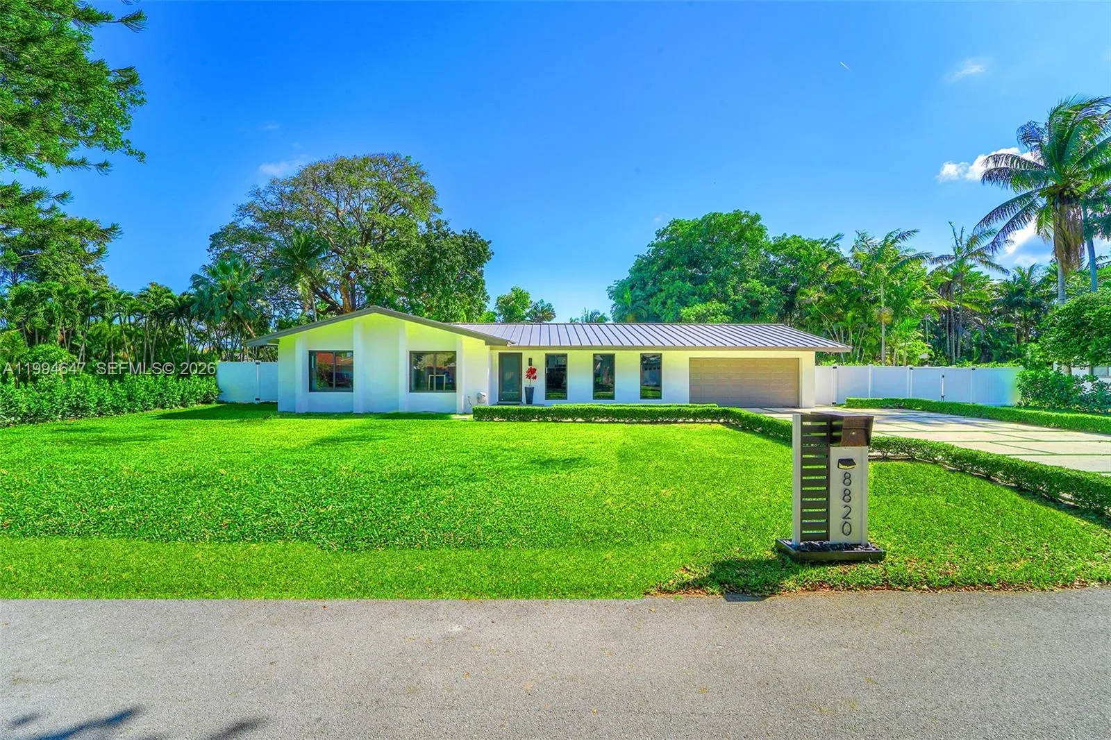 8820 SW 182nd Ter, Palmetto Bay FL 33157