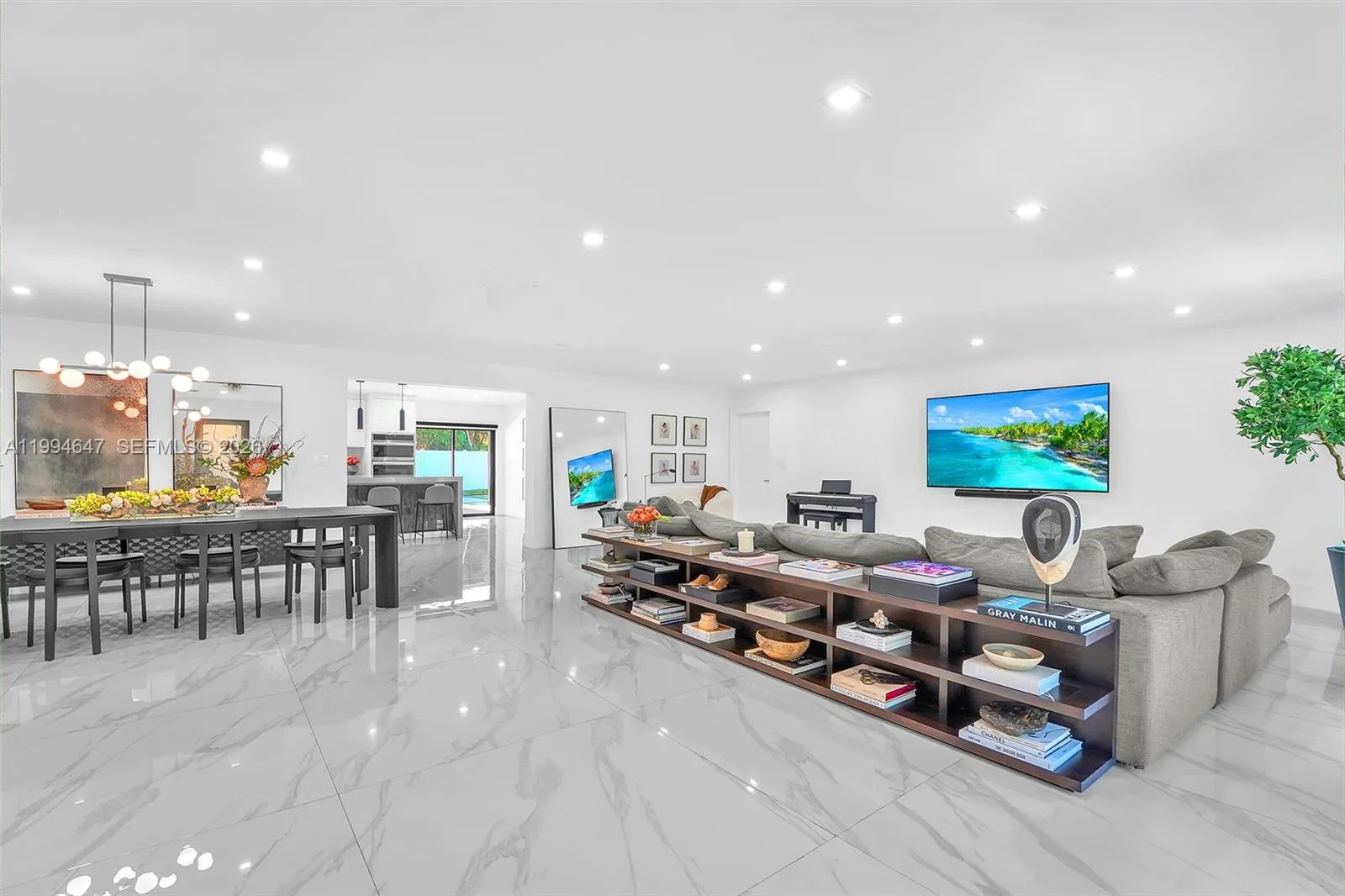 8820 SW 182nd Ter, Palmetto Bay FL 33157