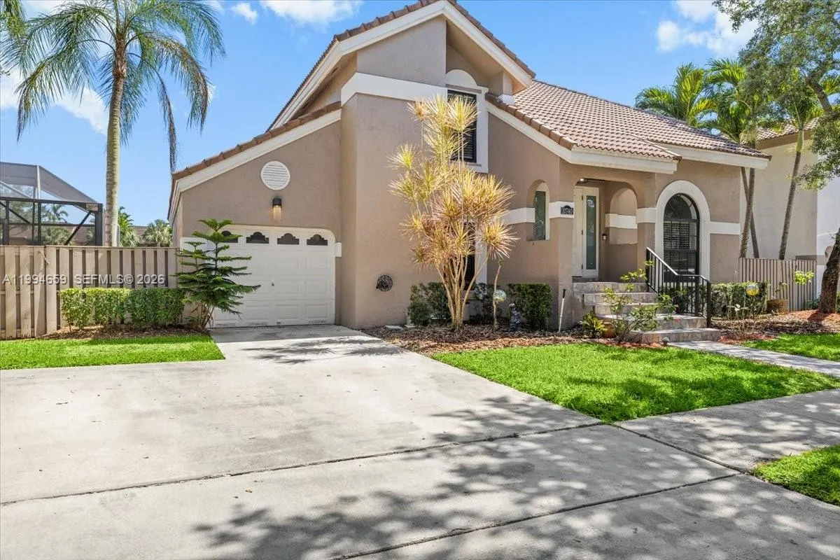 10740 NW 16th Ct, Plantation FL 33322