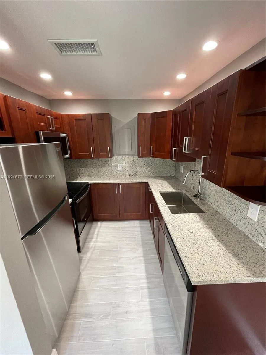 8911 NW 28th Dr # 32, Coral Springs FL 33065