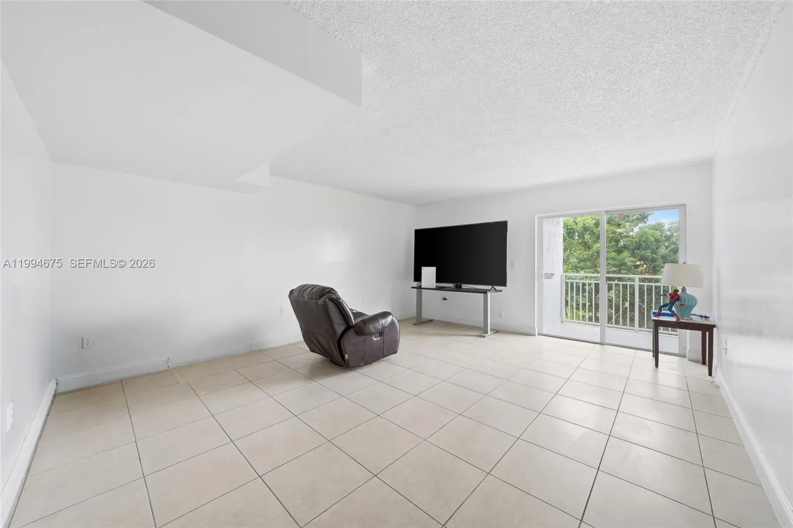 9375 Fontainebleau Blvd # L301, Miami FL 33172