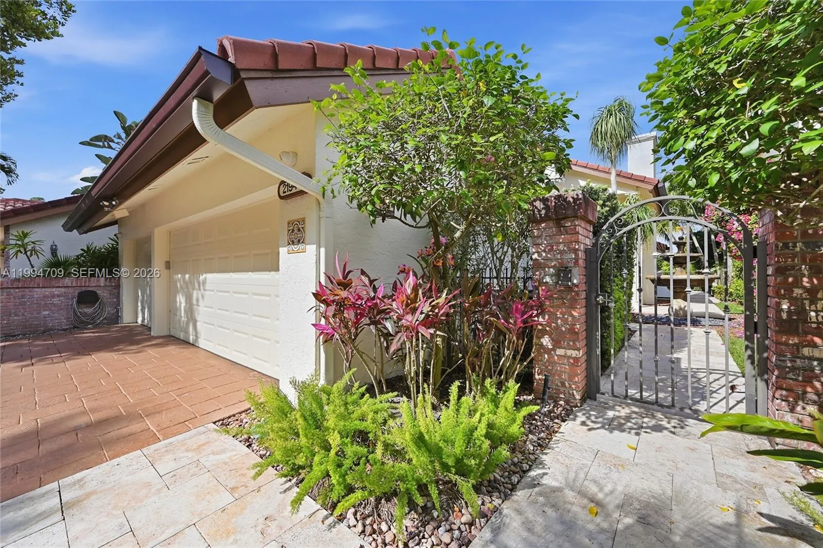 21944 Town Place Dr, Boca Raton FL 33433