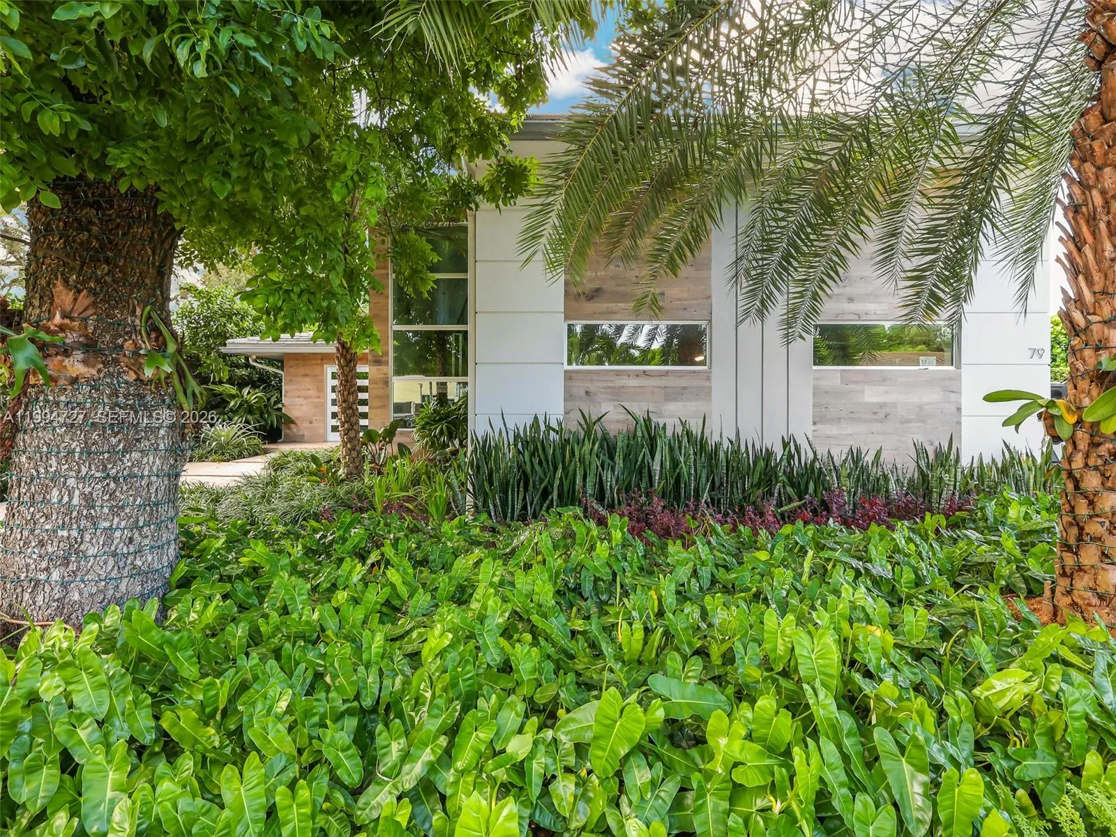 79 W Shore Dr, Miami FL 33133