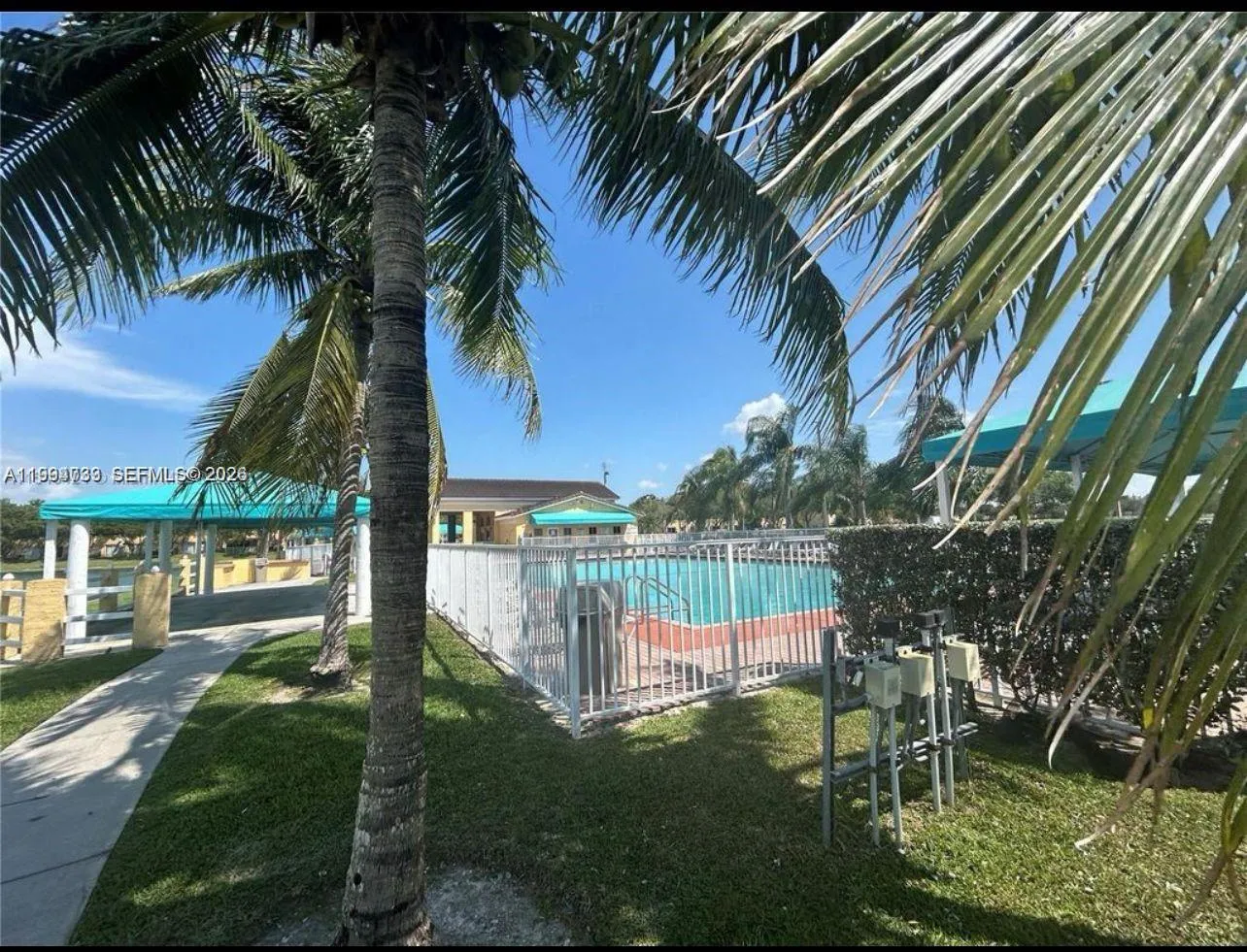 1656 SE 29th Ct # 107, Homestead FL 33035