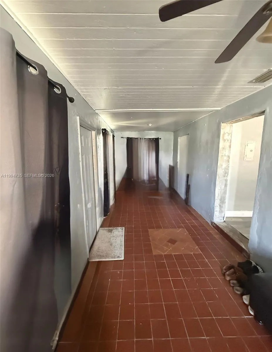 5432 SW 18th St, West Park FL 33023