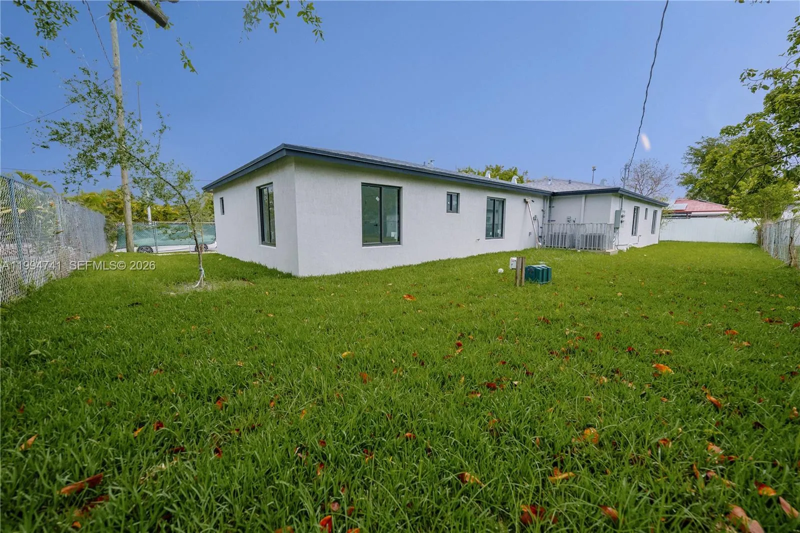 1112 NW 81st St, Miami FL 33150