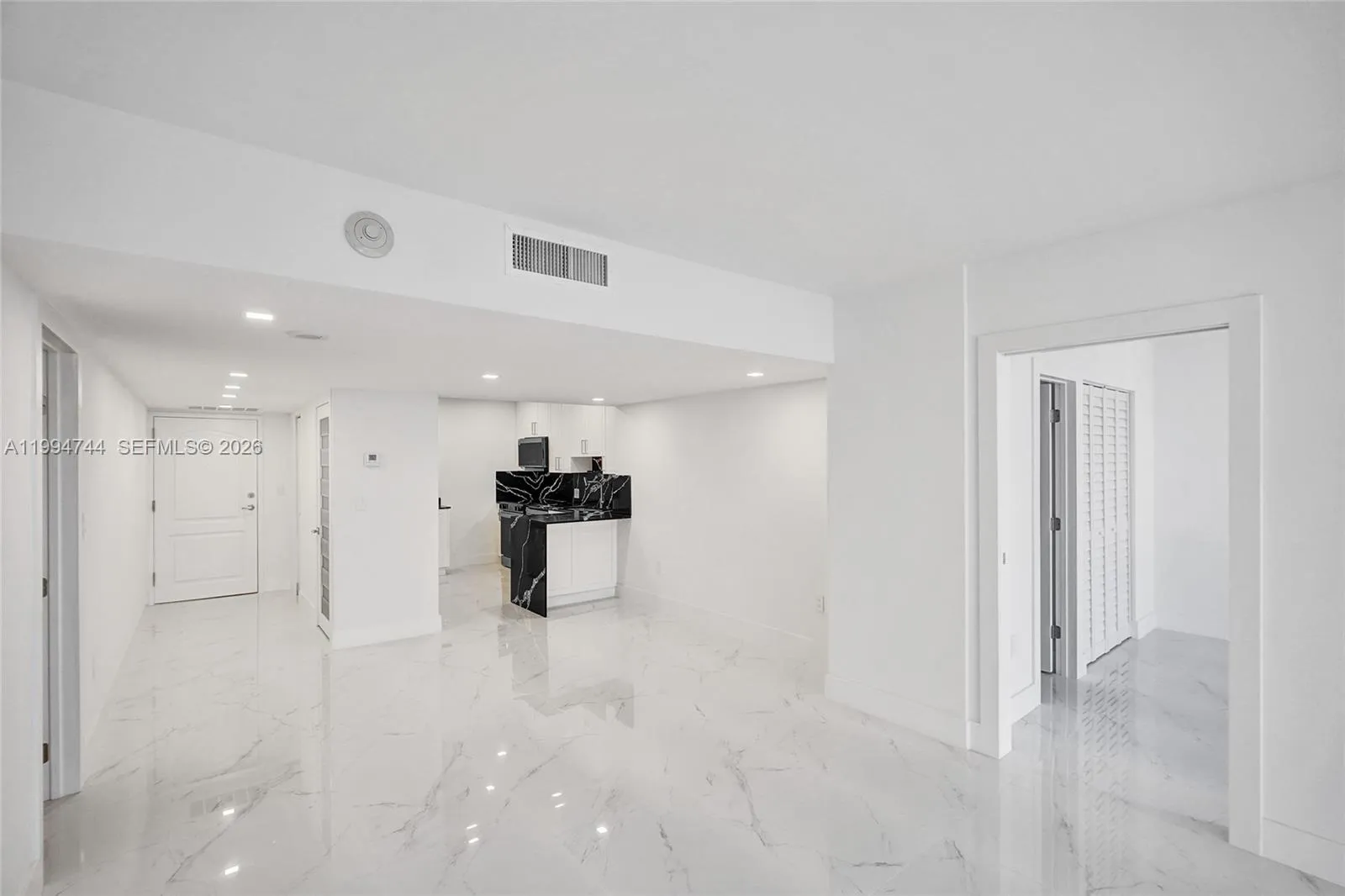 3625 N Country Club Dr # 2310, Aventura FL 33180