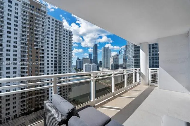 901 Brickell Key Blvd # 3102, Miami FL 33131