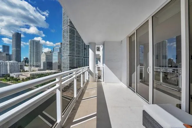 901 Brickell Key Blvd # 3102, Miami FL 33131
