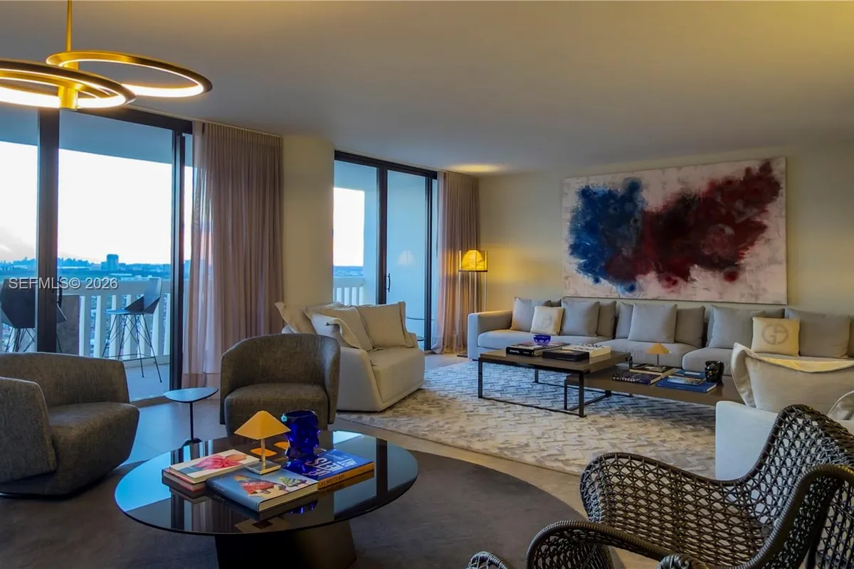 2000 Island Blvd # 2404, Aventura FL 33160