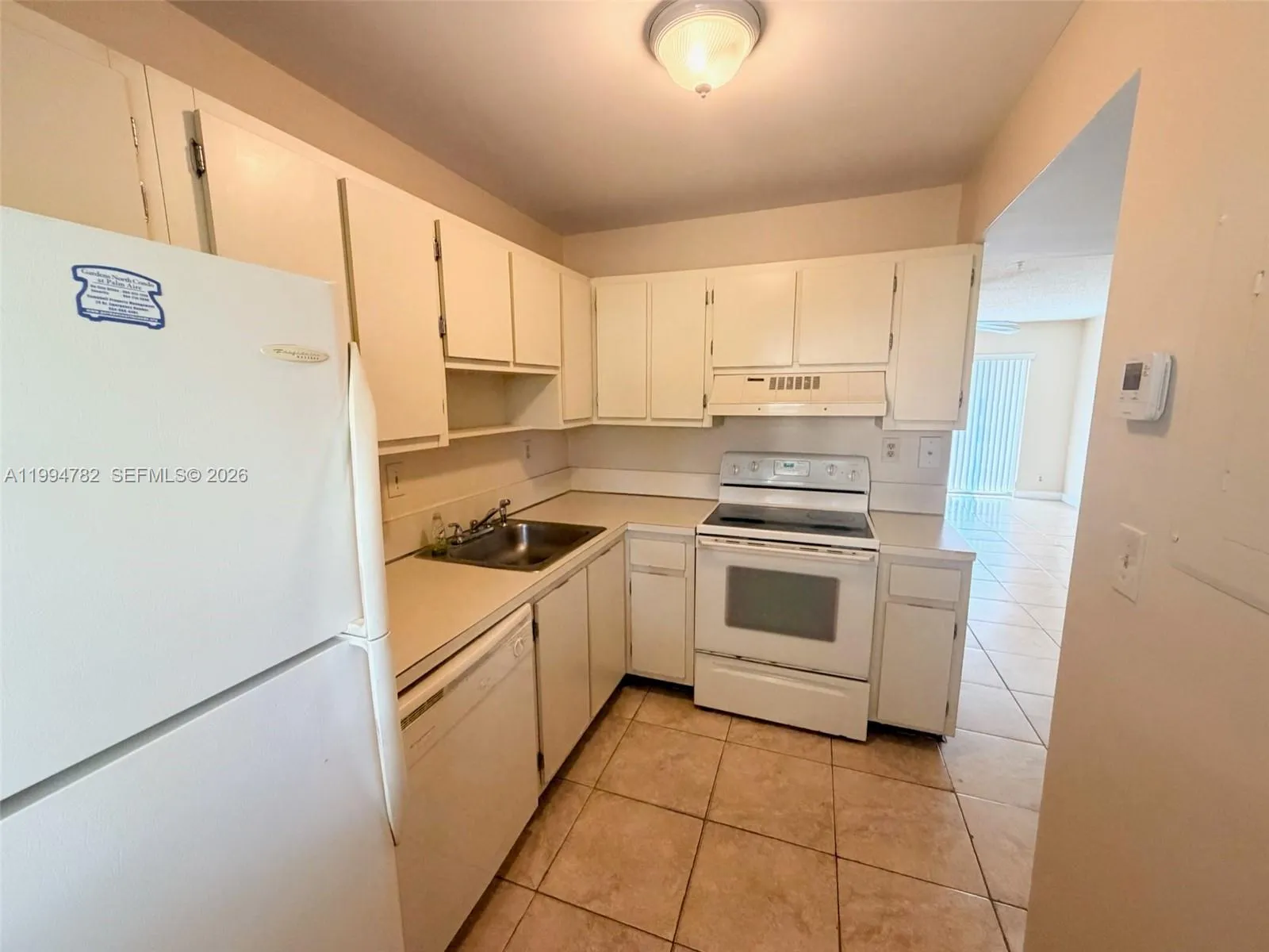 1 bedroom 1 bath for rent at 109 Gardens Dr # 203, Pompano Beach FL 33069