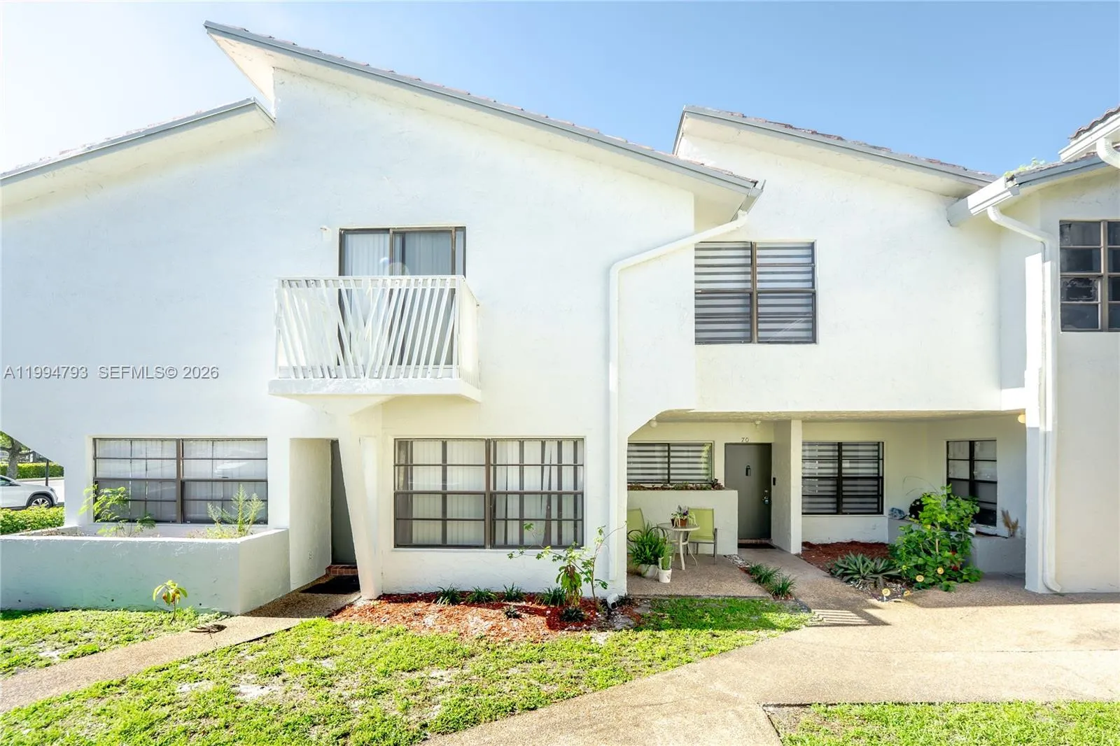 2570 Coral Springs Dr # 2570, Coral Springs FL 33065