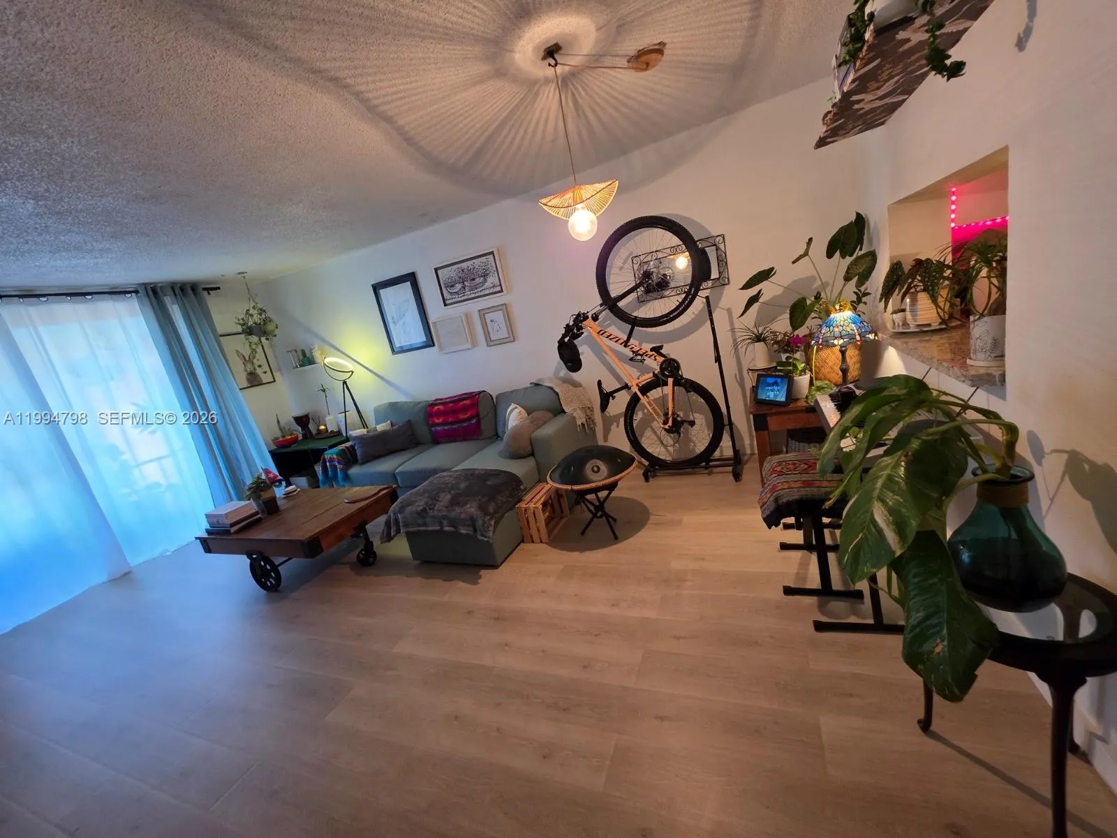 9360 Fontainebleau Blvd # 503, Miami FL 33172