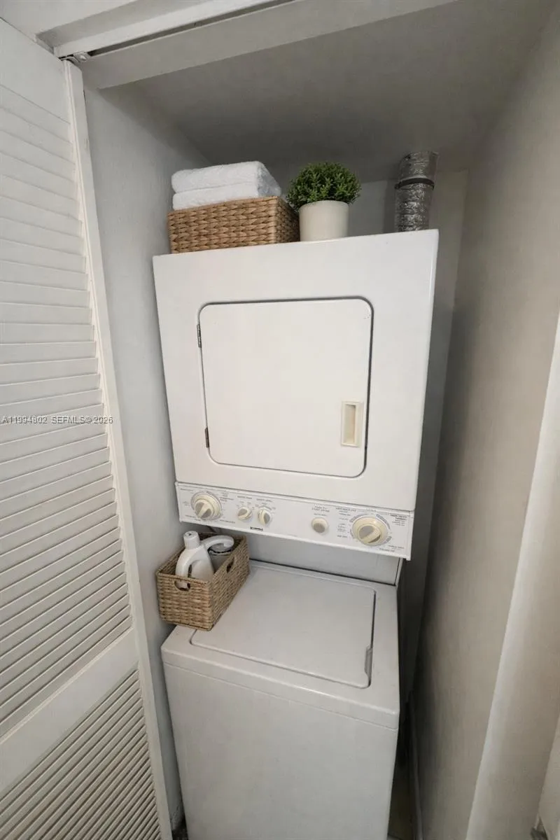 1400 SW 124th Ter # 304Q, Pembroke Pines FL 33027