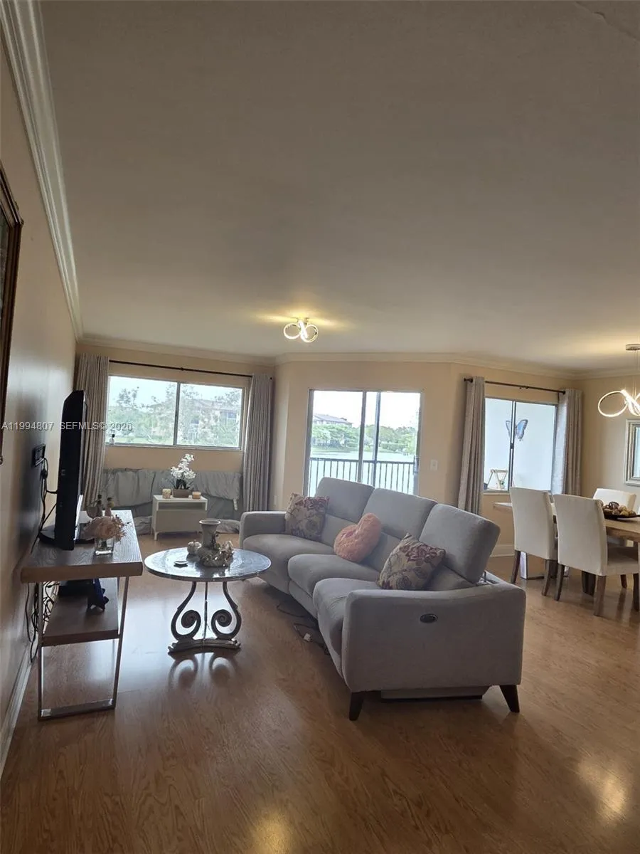 13705 SW 12th St # 202B, Pembroke Pines FL 33027