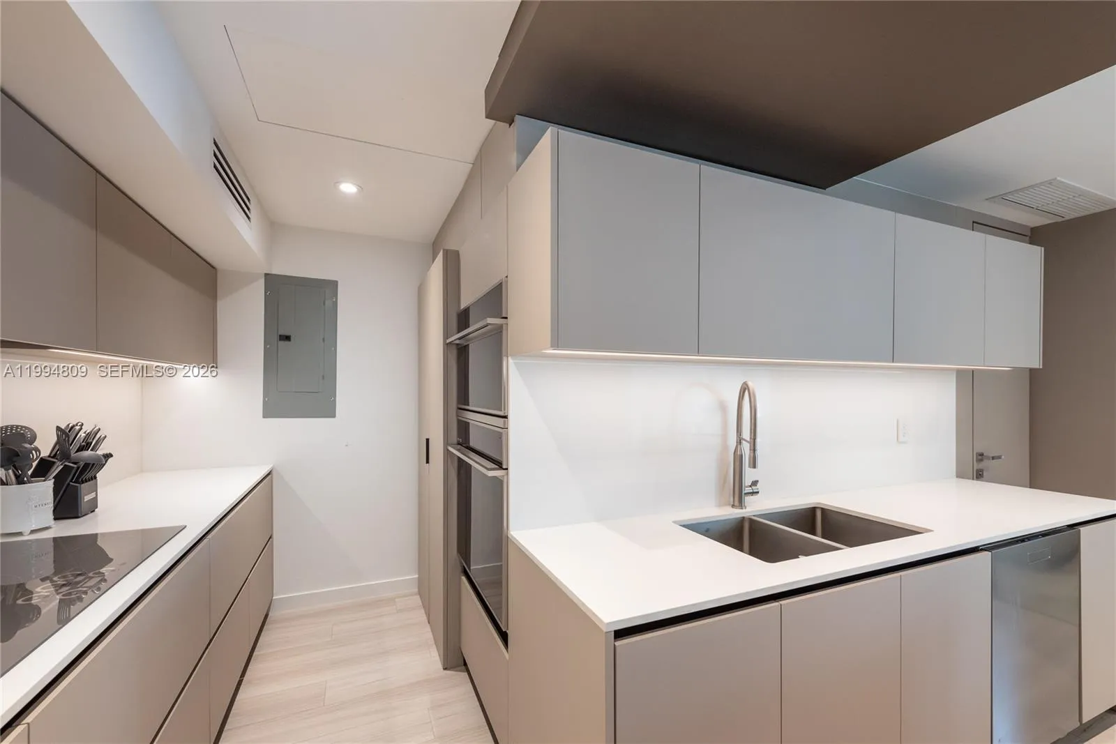 255 Galen Dr # 2I, Key Biscayne FL 33149