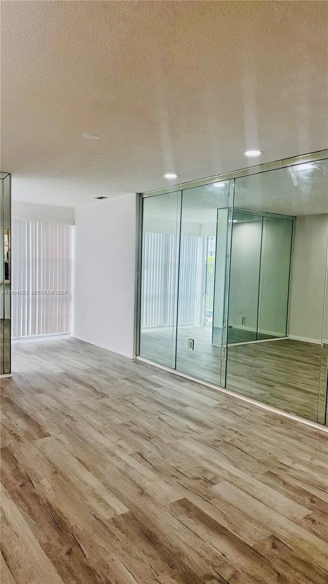 17570 Atlantic Blvd # 403, Sunny Isles Beach FL 33160