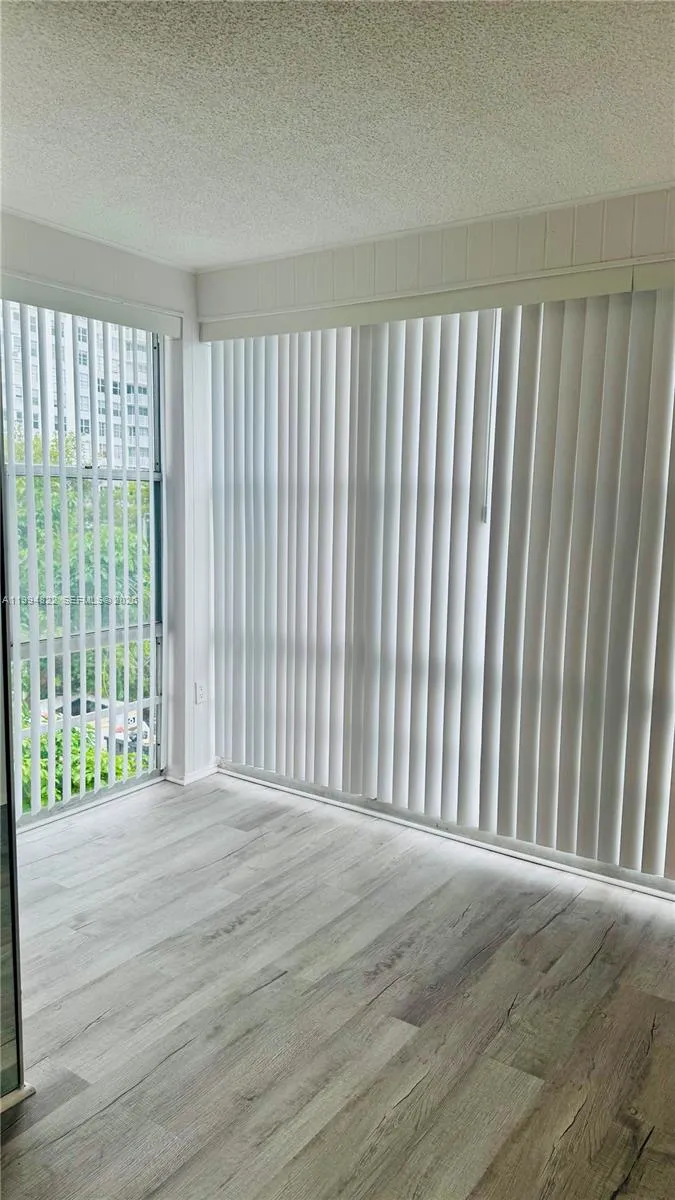 17570 Atlantic Blvd # 403, Sunny Isles Beach FL 33160