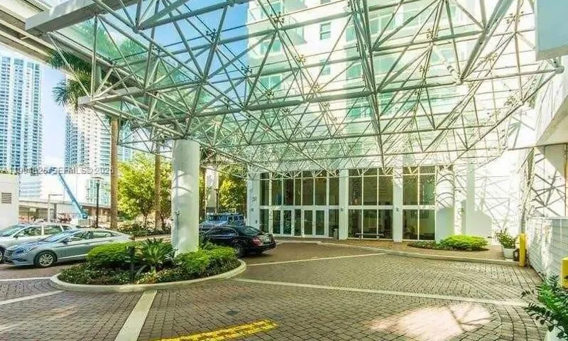 41 SE 5th St # 1517, Miami FL 33131