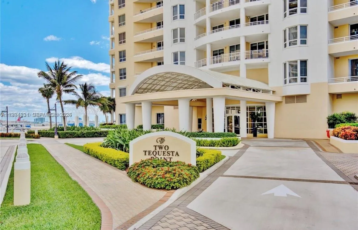 808 Brickell Key Dr # 3007, Miami FL 33131