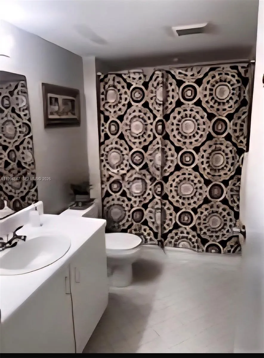 900 SW 142nd Ave # 114L, Pembroke Pines FL 33027