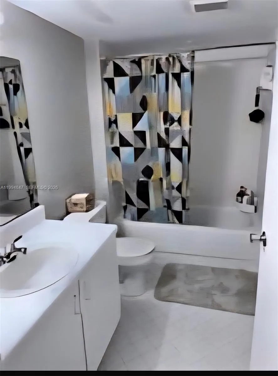 900 SW 142nd Ave # 114L, Pembroke Pines FL 33027