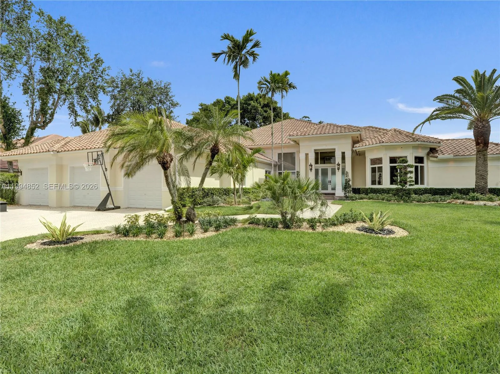 2512 Princeton Court, Weston FL 33327