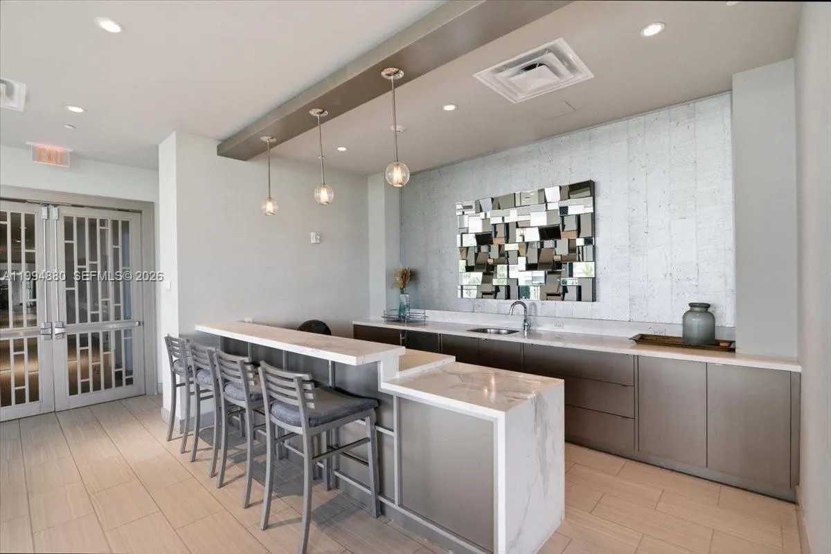 5300 Paseo Blvd # 1803, Doral FL 33166