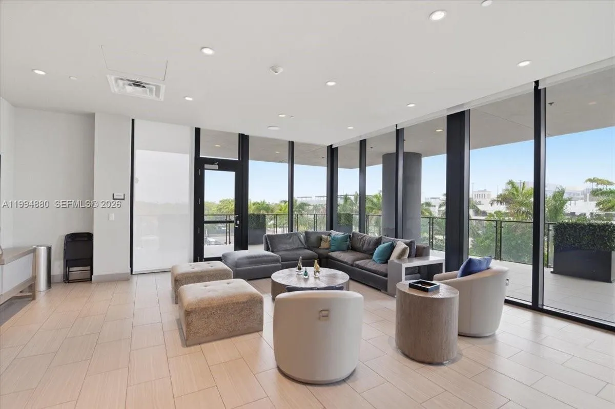 5300 Paseo Blvd # 1803, Doral FL 33166