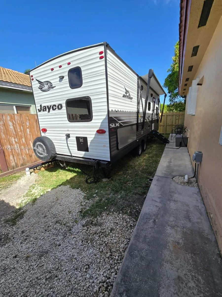 604 SE 12th Ter # 1, Homestead FL 33033