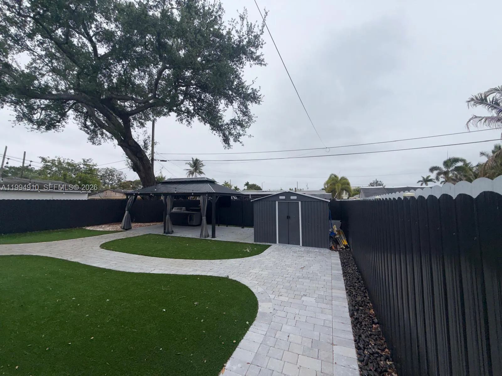 6619 SW 2nd Ct, Pembroke Pines FL 33023