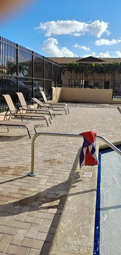 6850 NW 173rd Dr # 106, Hialeah FL 33015