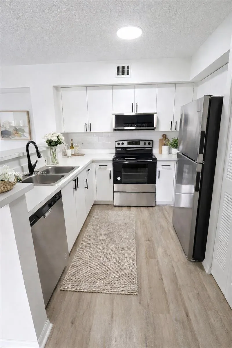 2 bedroom 2 bath for sale at 12166 Saint Andrews Pl # 108, Miramar FL 33025