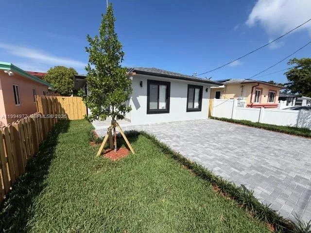 644 NW 6th Ct, Hallandale Beach FL 33009