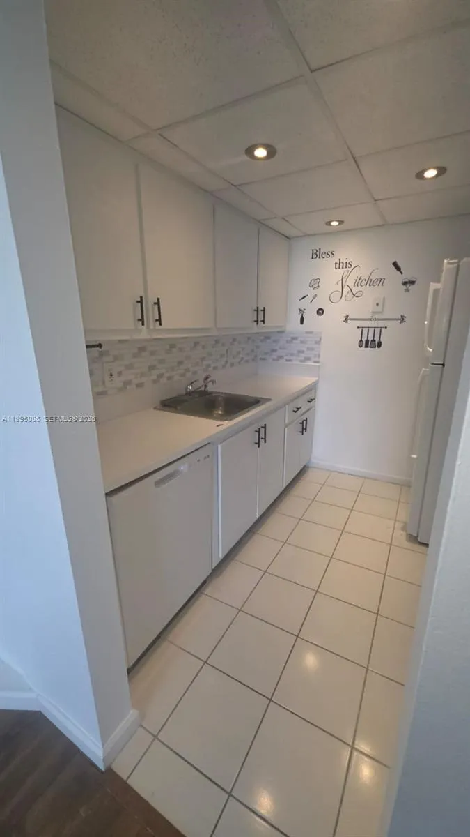 2350 NE 135th St # 1402, North Miami FL 33181