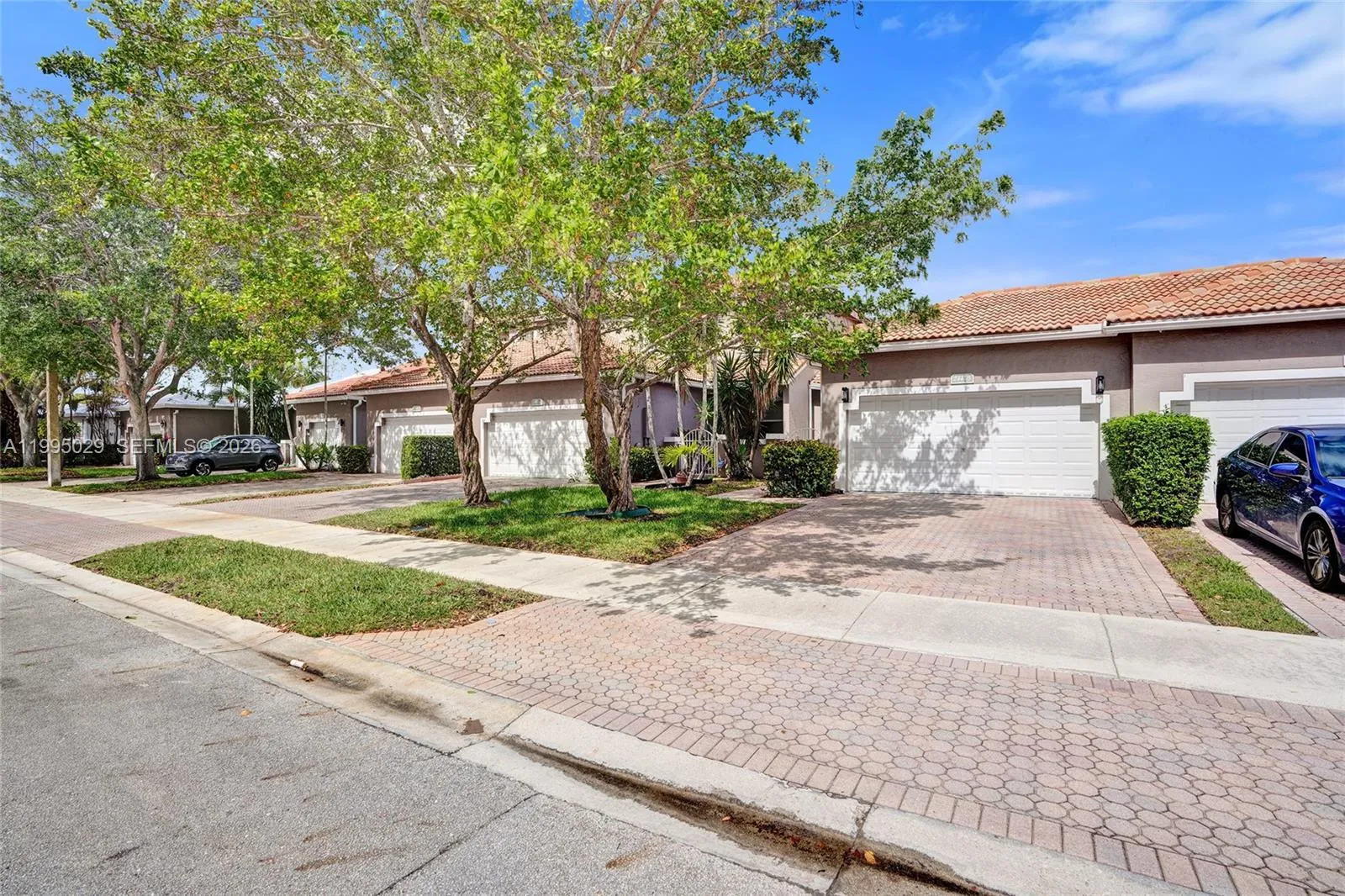 2441 E Aragon Blvd # 5, Sunrise FL 33313