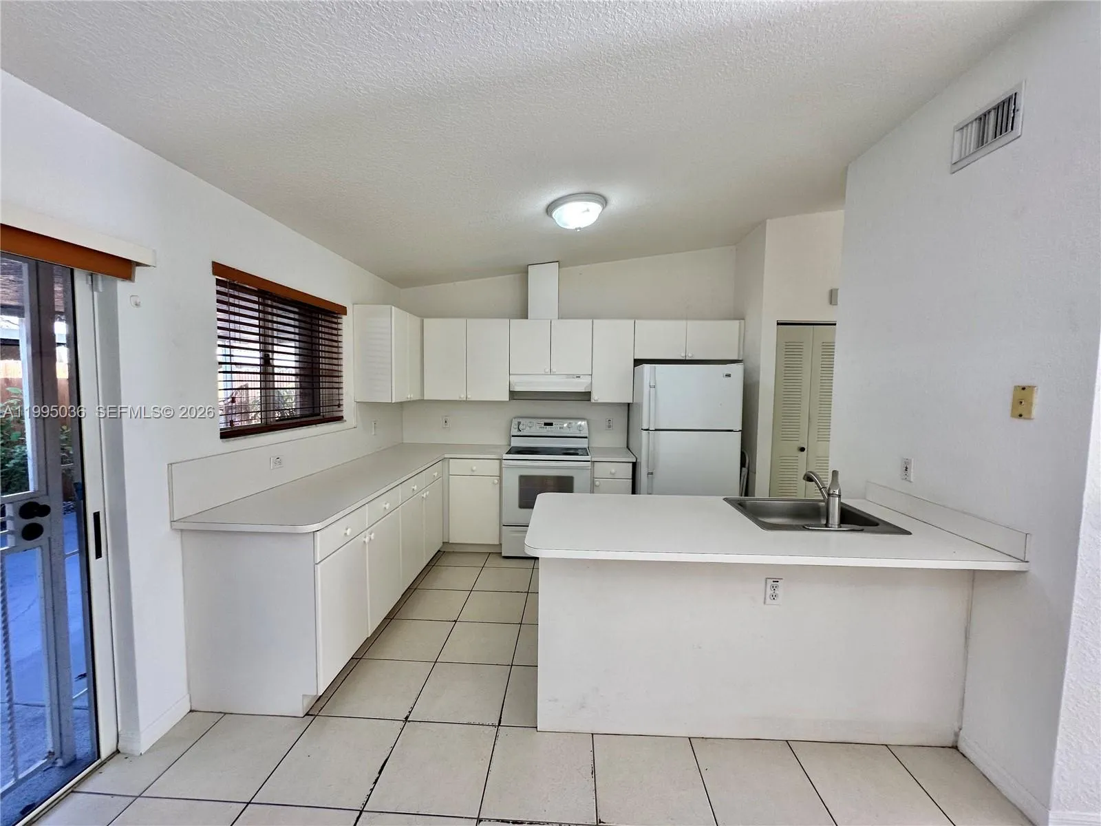 18388 NW 75th Psge # 2603, Hialeah FL 33015