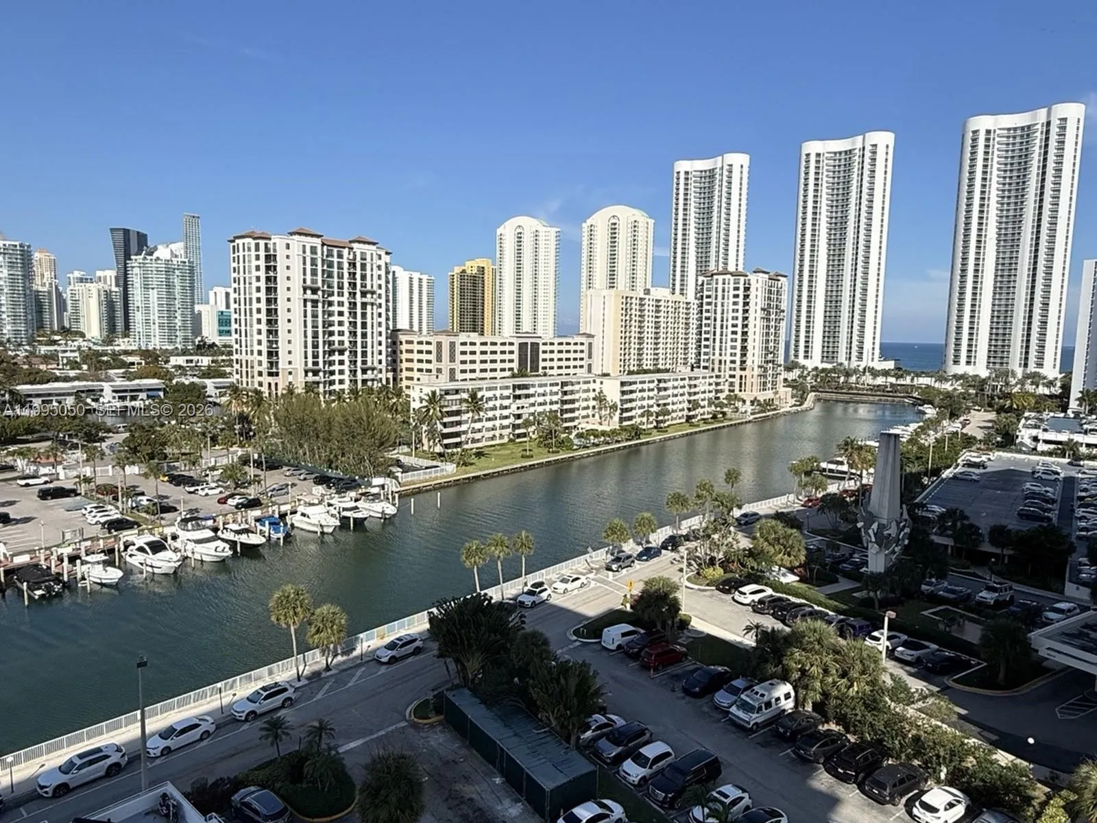 2 bedroom 2 bath for sale at 500 Bayview Dr # 1031, Sunny Isles Beach FL 33160