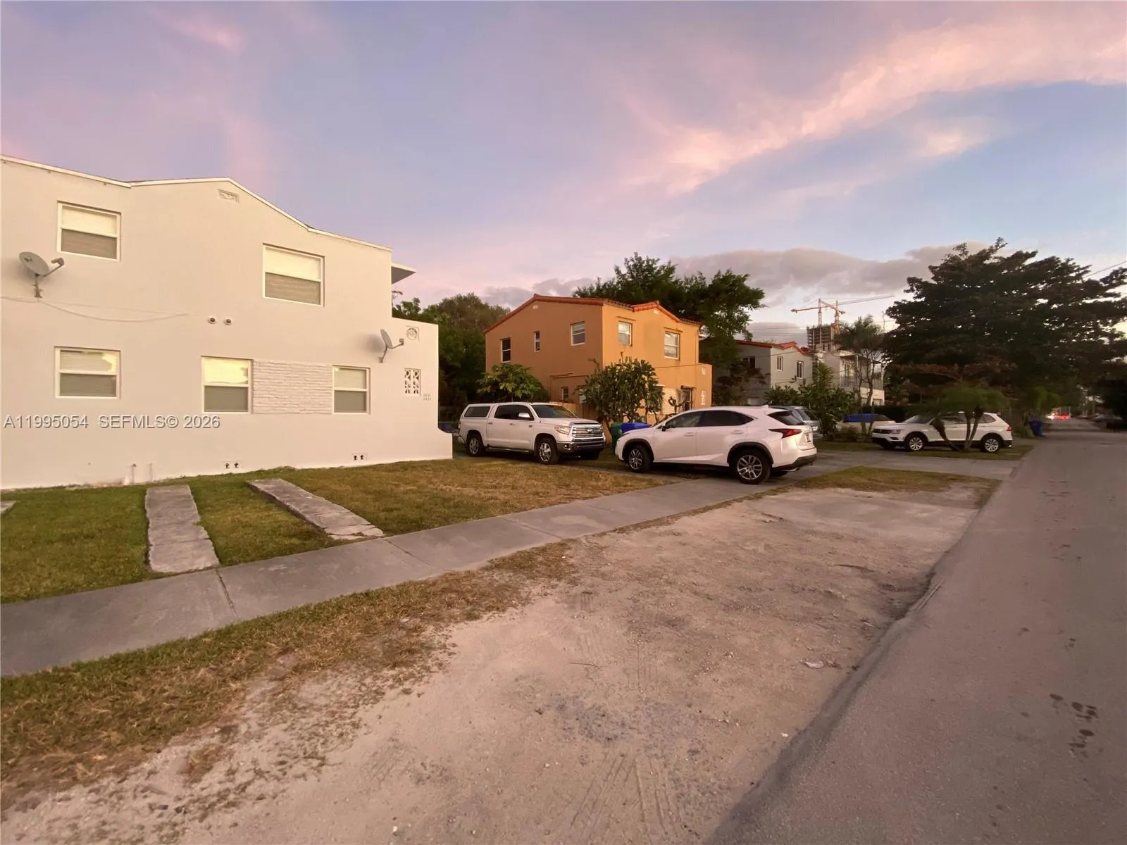 2833 SW 38th Ave # 2833, Miami FL 33134