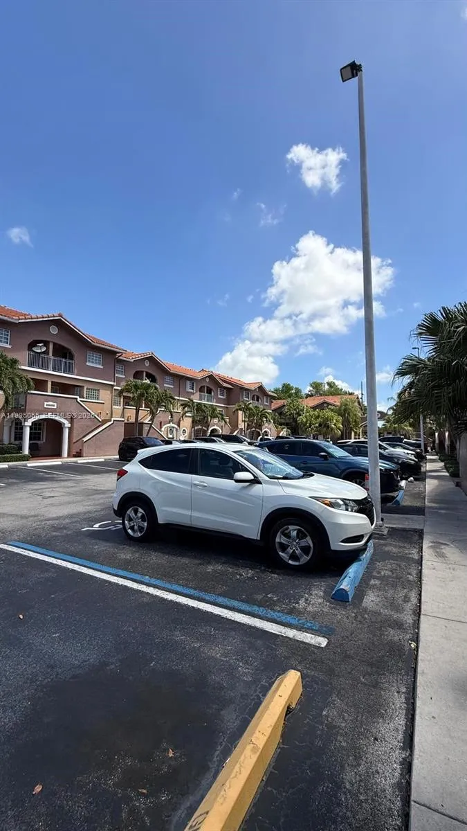 10026 Hammocks Blvd # 6, Miami FL 33196